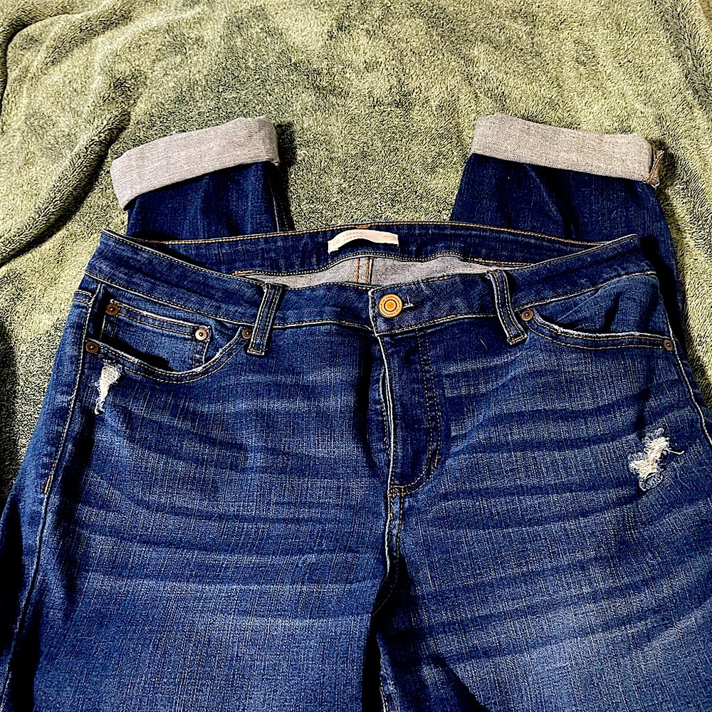 Women’s Lauren Conrad Skinny size 16. Only worn a couple of times.
